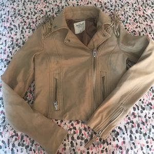 Faux suede Abercrombie jacket, never worn!!